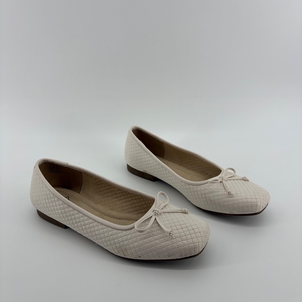 Cliffs by White Mountain Bessy Ballet Flats Cream Womens 11 Quilted Square Toe